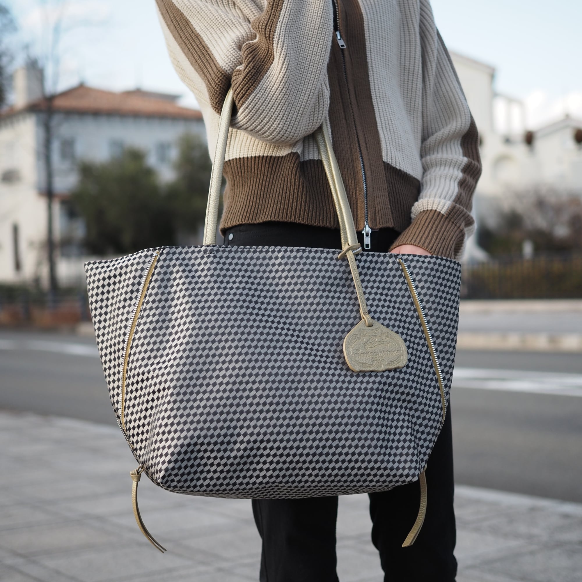 ねこつぅ　OSAM トートバッグ(Lサイズ) チャコールグレー 大人気トートバッグ(Lサイズ) IMLNN-0347A(079907) チャコールグレー