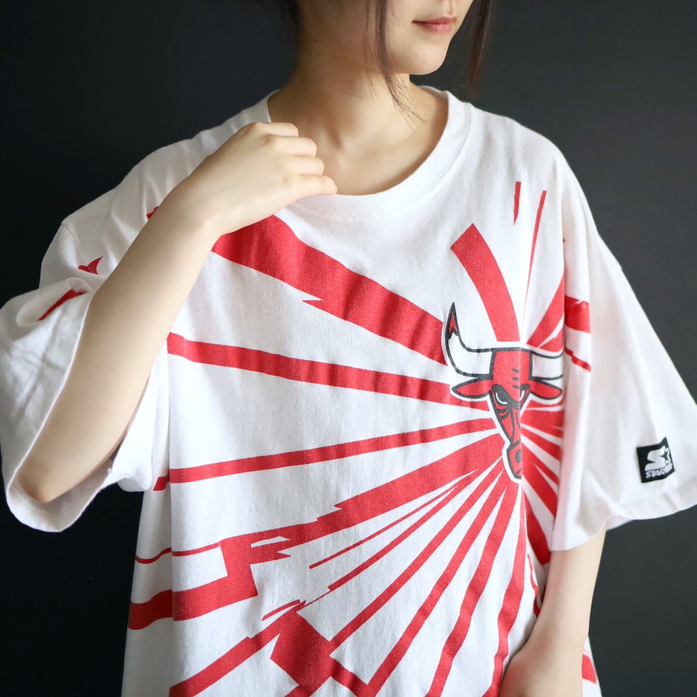 CHICAGO BULLS 総柄 Tシャツ 90s シングル 丸胴 B1896 【公式通販】