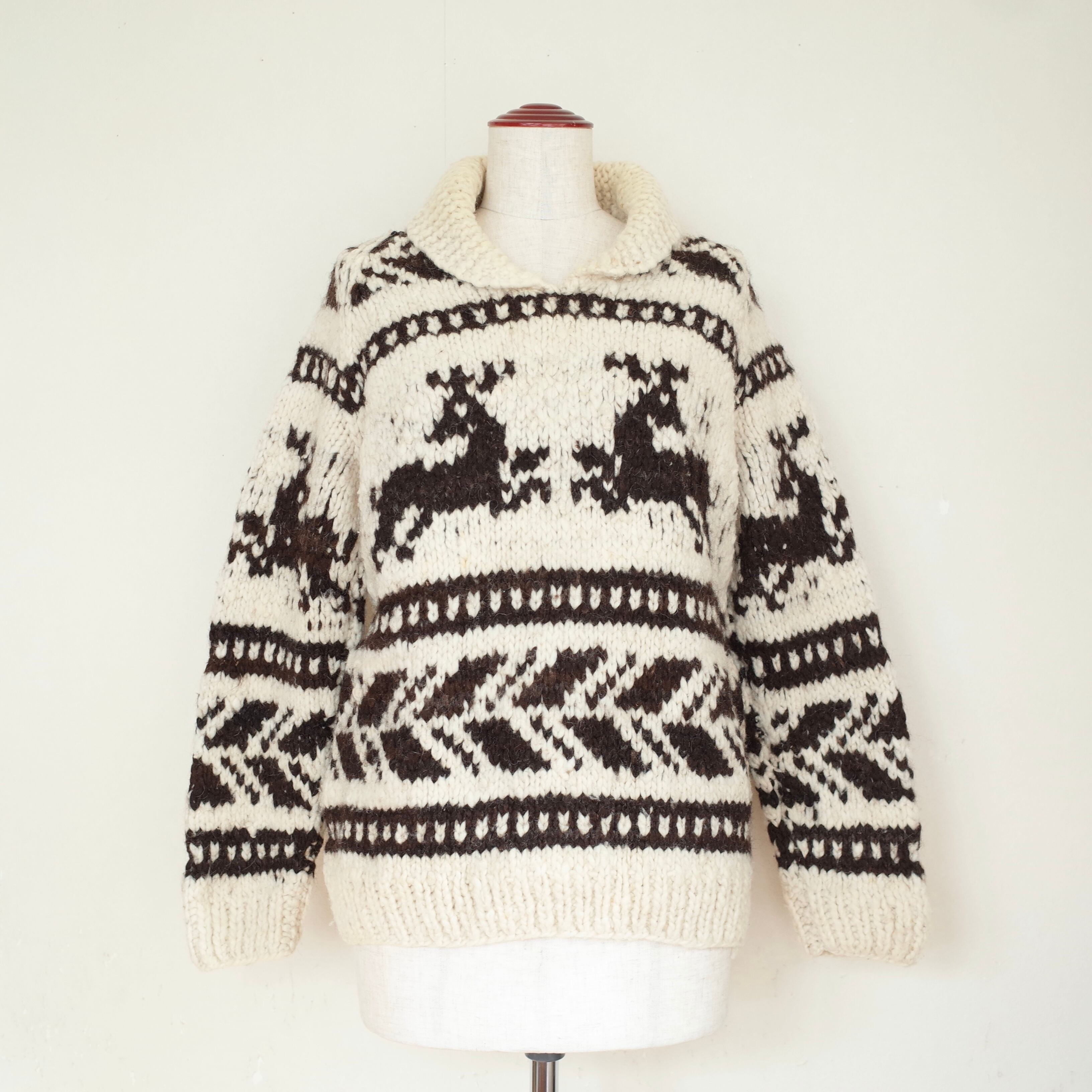 Pullover cowichan sweater
