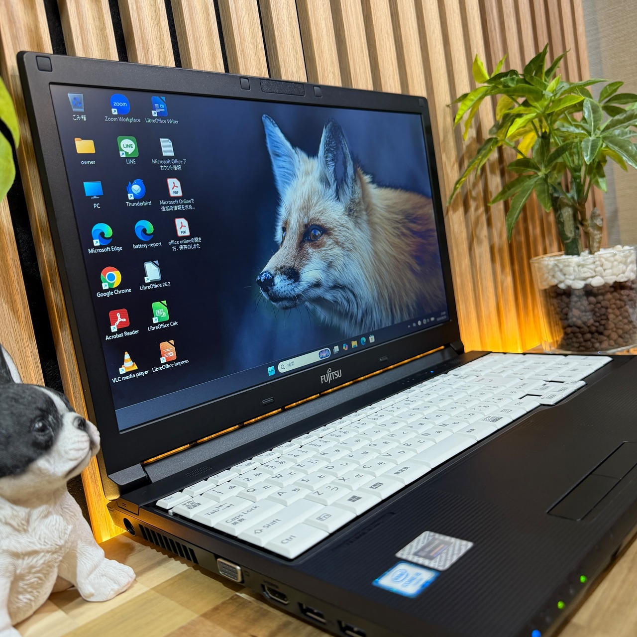 \ 公式ショップ限定価格❣️/ ☘極美品☘️富士通 LIFEBOOK A576/P‼️光学ドライブ搭載☘SSD256GB☘️メモリ8GB☘Core i5☘️ノートパソコン☘️安心サポート＆3ヶ月保証付き