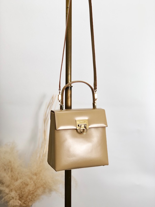 本物 サルヴァトーレ フェラガモ Salvatore Ferragamo ガンチーニ  