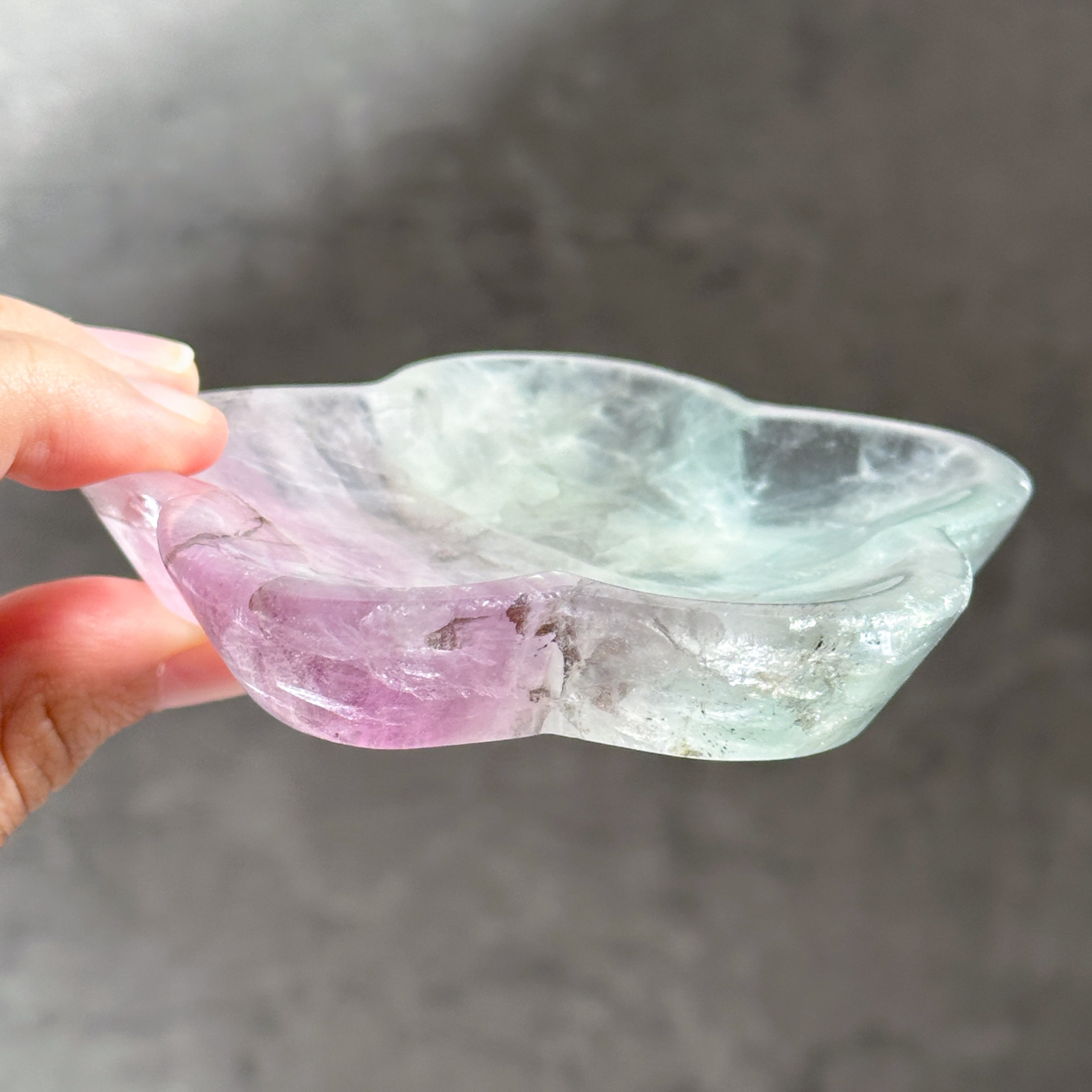 レインボーフローライト花型のうつわ01◇ RainbowFluorite ◇天然石
