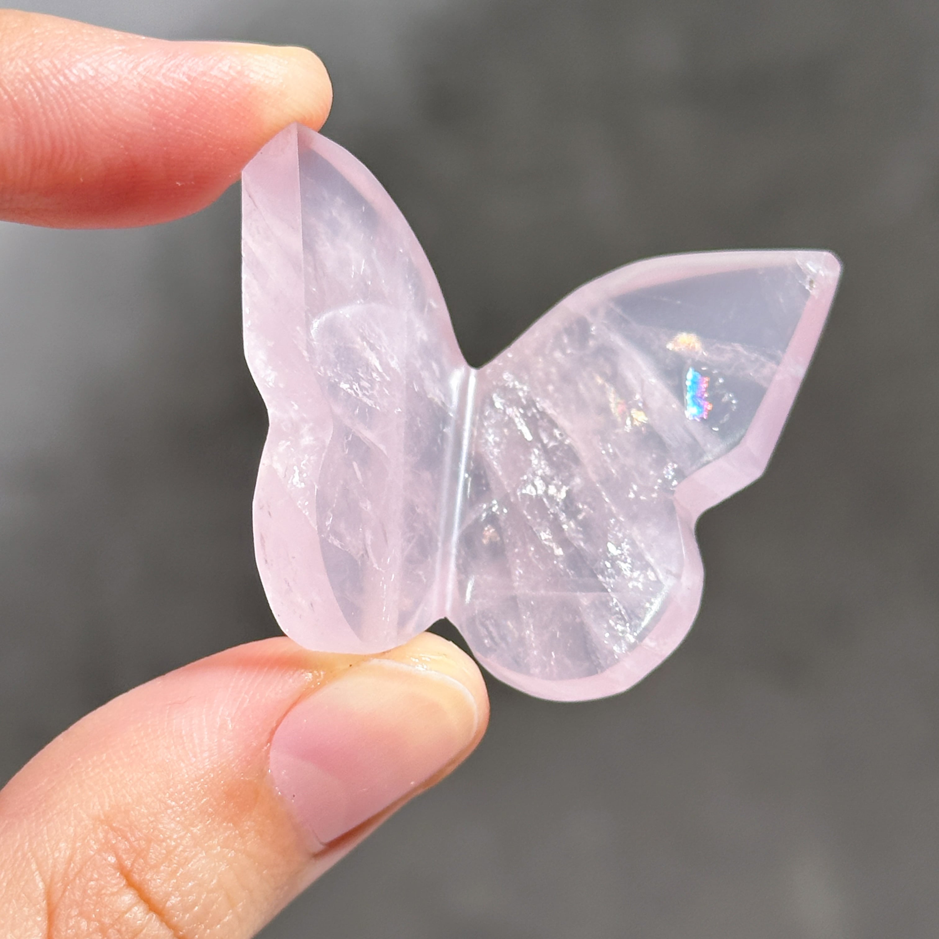 ローズクォーツ 3D蝶 11◇ Rose Quartz Butterfly ◇天然石・鉱物