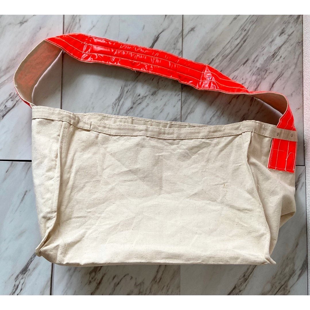 ビンテージ ニュースペーパーバッグ 70s 80s newspaper bag 最安 - バッグ