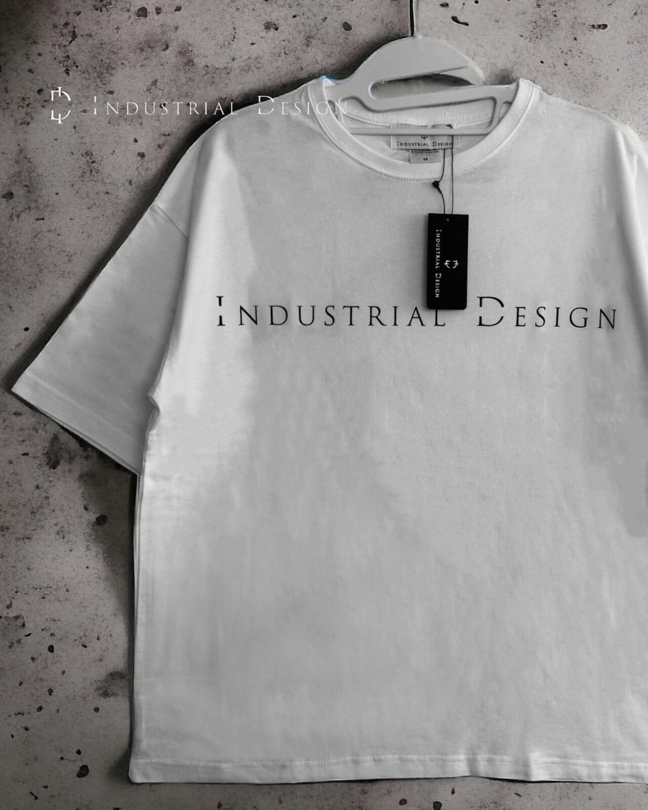 ID バックロゴTシャツ （White） | 【 I DESIGN】アイ・デザイン公式