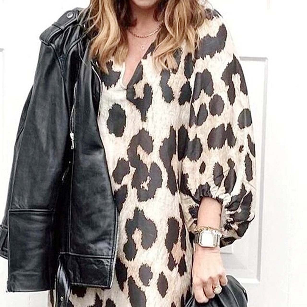 【送料無料】 アニマル柄 ワンピース ヒョウ柄 ヒョウ柄ワンピース 大きいサイズ ロングワンピース パフスリーブ 7分袖 Vネック 韓国 レディース オルチャン シャツワンピース ロング丈 ルーズ かわいい 豹柄 レオパード Aライン 大人可愛い カジュアルワンピース 大人女子 大人 おしゃれ お洒落 こなれ感 大人女子 クール フェミニン L XL 2XL 夏 春 秋 ゆったり 10代 20代 30代 40代 50代 デート 旅行 休日 普段使い リゾート トレンド インスタ映え