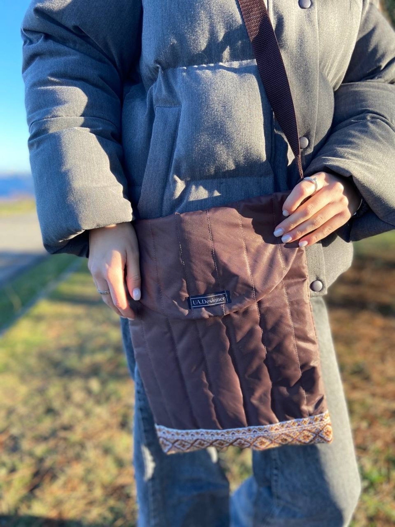 カジュアル手刺繍バッグ（ダークブラウン）/PC・ラップトップショルダーバッグ - 4