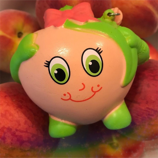 桃の香り Whiffersquishers 低反発 スクイーズ エアーフレッシュナー 芳香剤 香り付 ぬいぐるみ アメリカンキャラクター キーホルダー ストレス解消 New One Hawaii