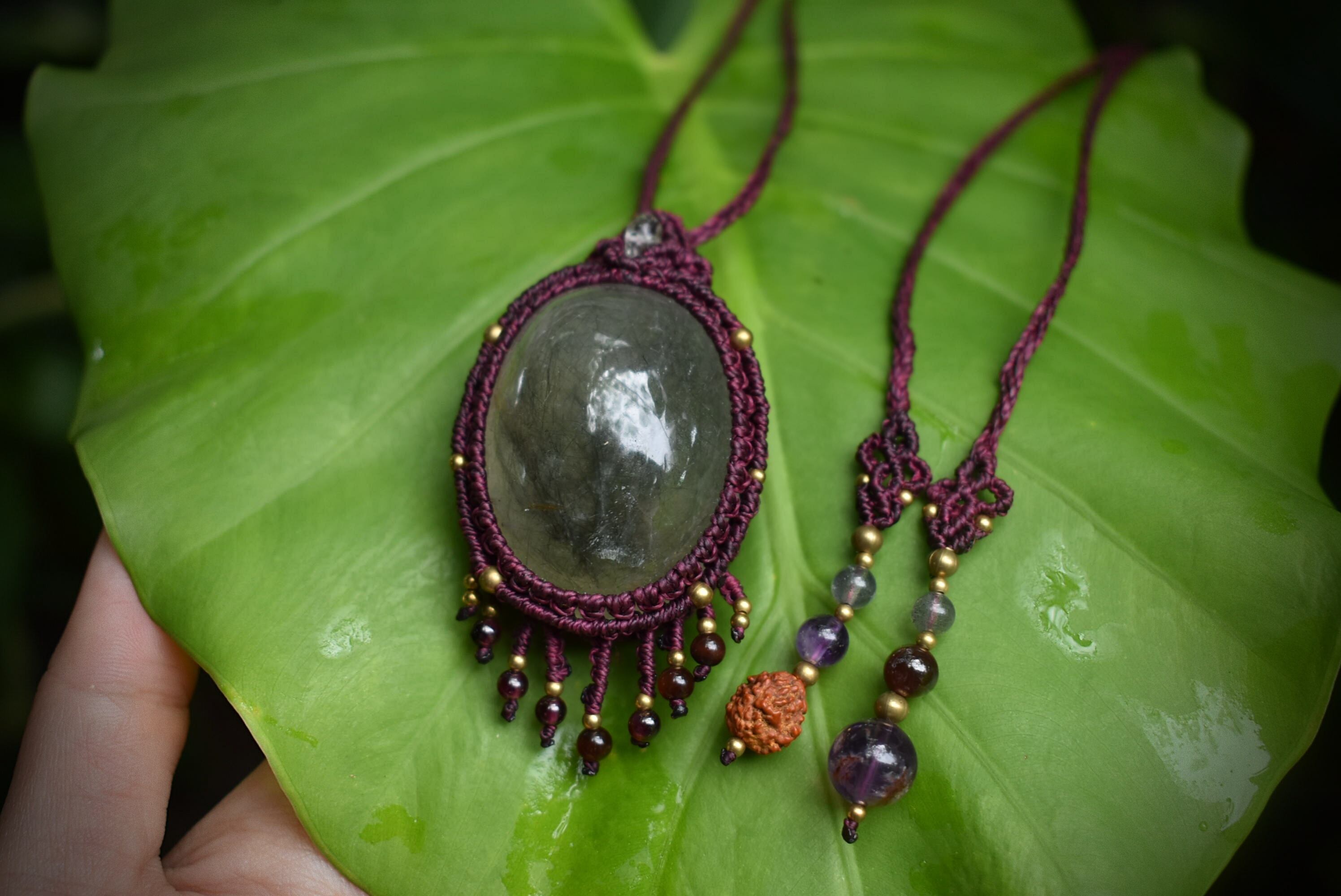 大粒★スモーキーブラックルチルインクォーツ マクラメペンダント