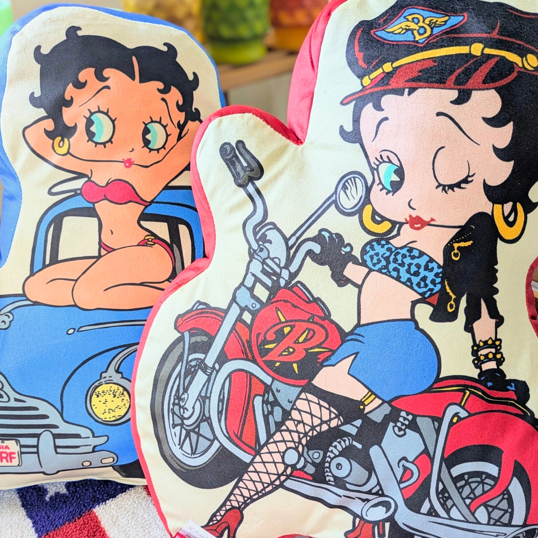 【 Betty Boop ( ベティ・ブープ ) ）】 DIECUT CUSHION / ダイカットクッション〚アメリカン雑貨 アメトイ〛