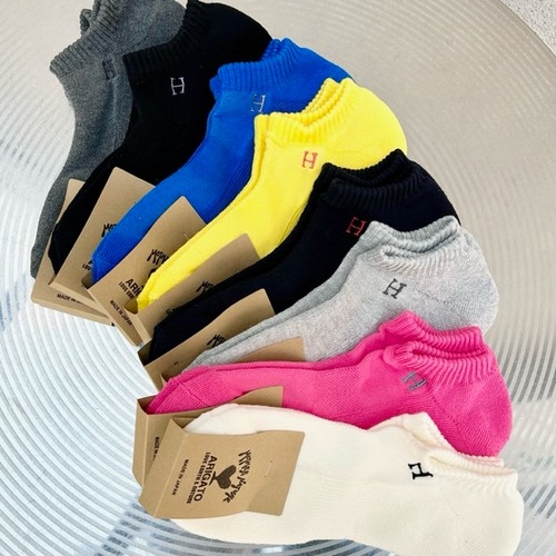 HRM Hエンブロイダリーパイルスニーカーソックス