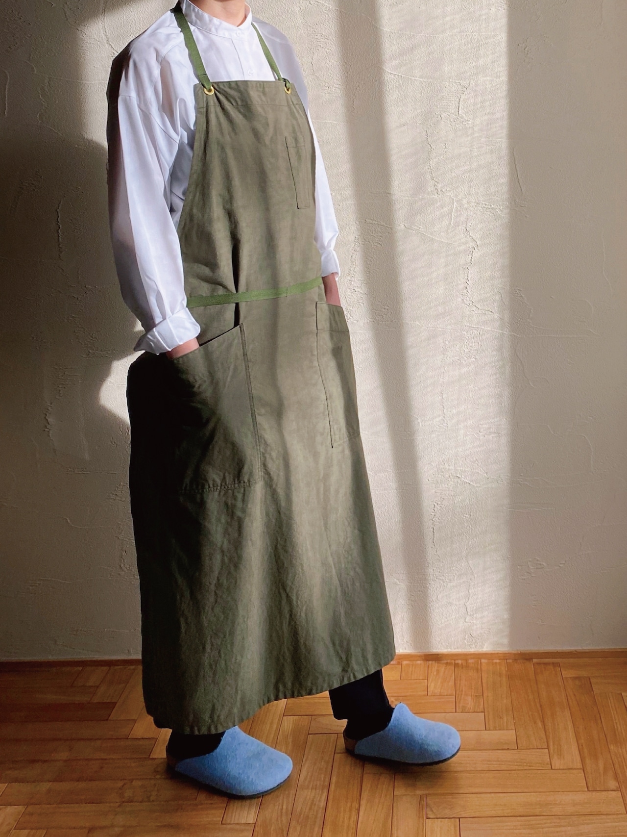 POLITE work apron 01 OL / ポライト ワークエプロン 01（オリーブ）