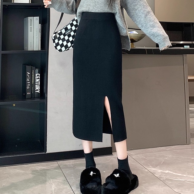 【送料無料】 ロングスカート 3色 冬 ペンシルスカート ミモレ ひざ丈 ストレート Iライン ハイウエスト スリット 伸縮性 ウエストゴム フィット感 厚手 ニット 温かい かわいい 大人可愛い きれいめ シンプル カジュアル 大人 上品 おしゃれ お洒落 こなれ感 コンサバ系 ラフ 抜け感 無地 30代 40代 レディース 女性用 ママ服 デート お出かけ お呼ばれ 休日 アウトドア お茶会 女子会 授業参観 誕生日会 着回し 普段使い ファッション コーデ スタイル 楽ちん 定番 着痩せ 垢抜け