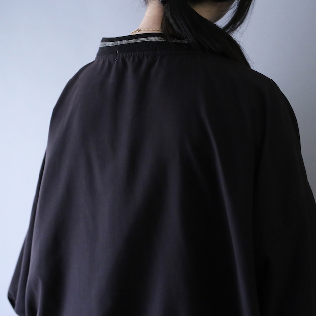 "刺繍" oner point logo XXL over silhouette half-zip  pullover