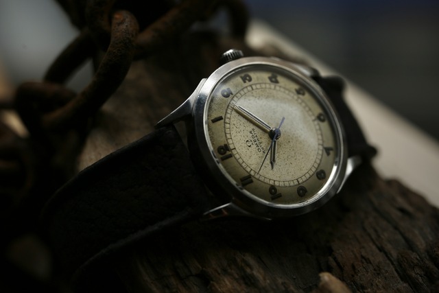 【OMEGA】 1946年製 オメガ 『バンパー・オート』”Pre Seamaster” フルアラビック  2トーンダイヤル 青針  テクニカルマーカー SS / Vintagewatch / Seamaster / Cal.28.10RA.SC.PC