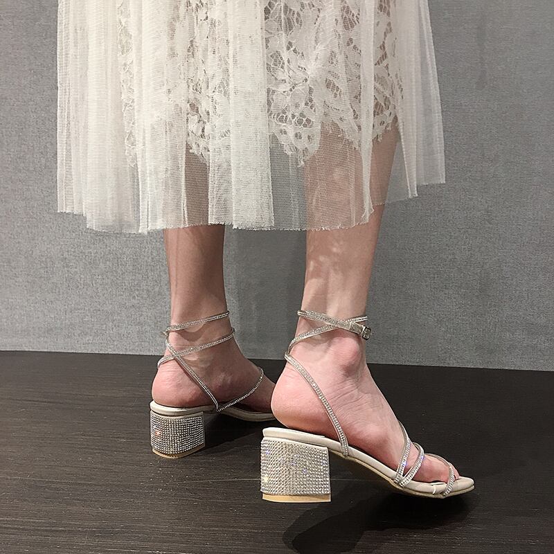 フェアリースタイルサンダル女性2020夏ネット赤ファッション正方形つま先ラインストーンハイヒール太いヒールバックルローマの靴夏 フェイクシューズ80123710109