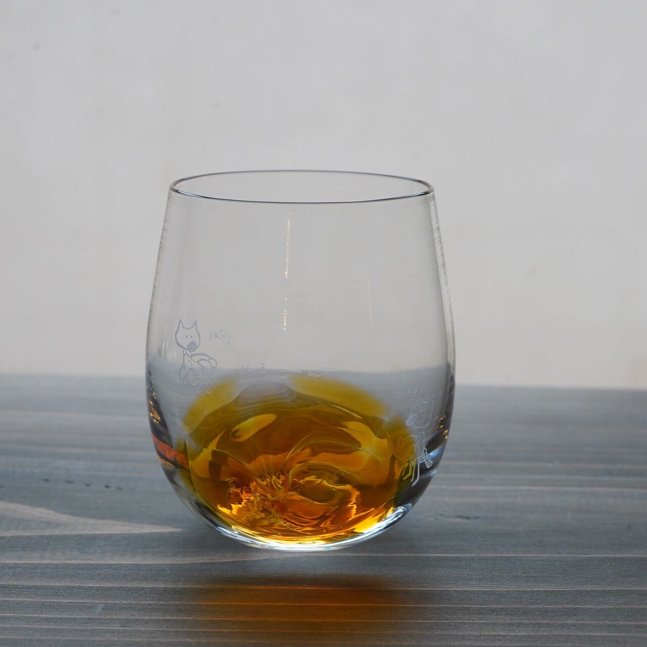 【まぶち ちか】まるかじりコップ D