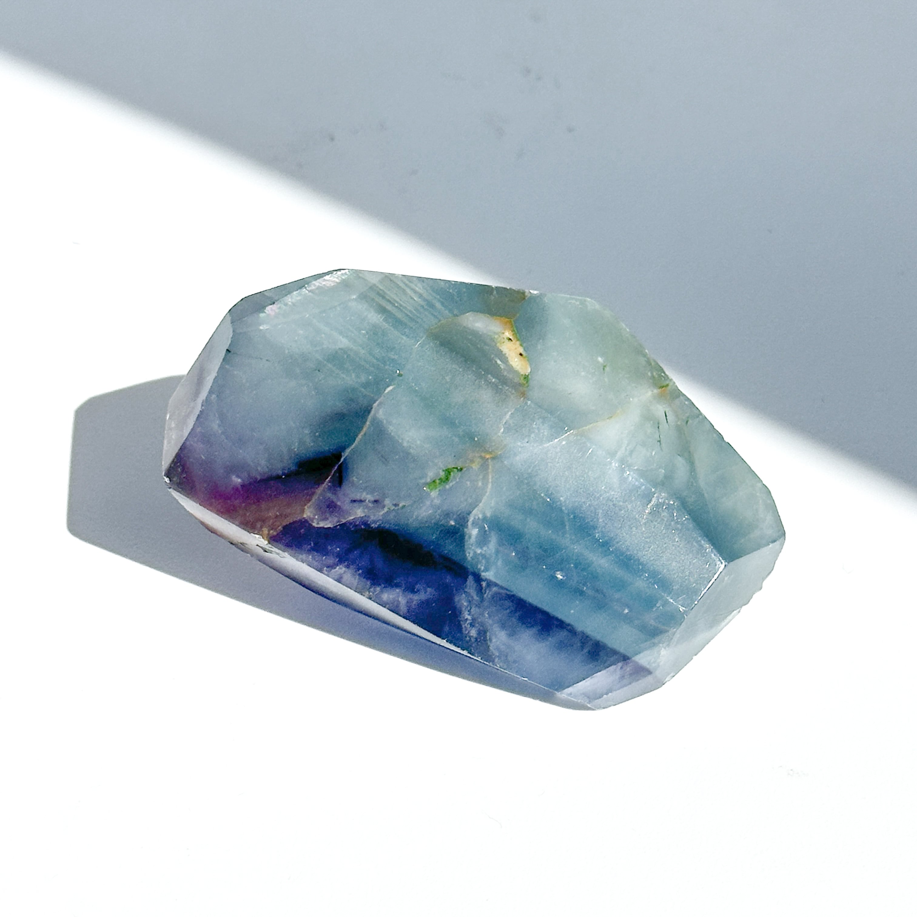 フローライト | Kamoku［カモク］インテリア天然石・鉱物のネットショップ