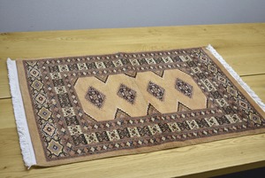 97×64　黄金色のパキスタン産絨毯　#1100-0068