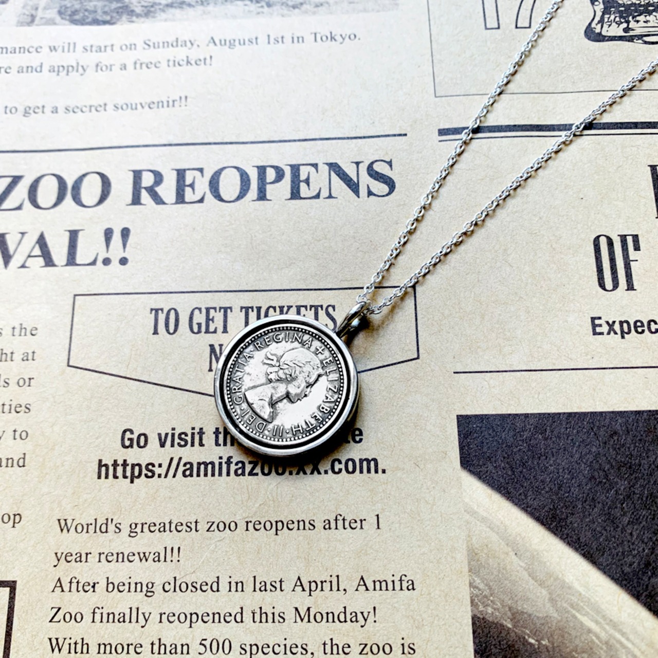 シックスペンスコイン回転式ネックレス