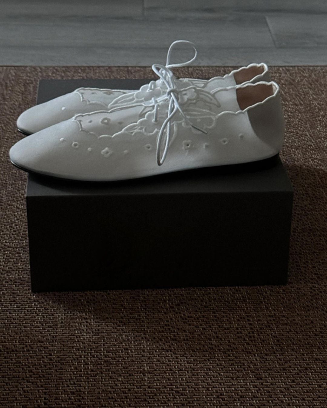 Callop Cutwork Lace-Up Flat Shoes