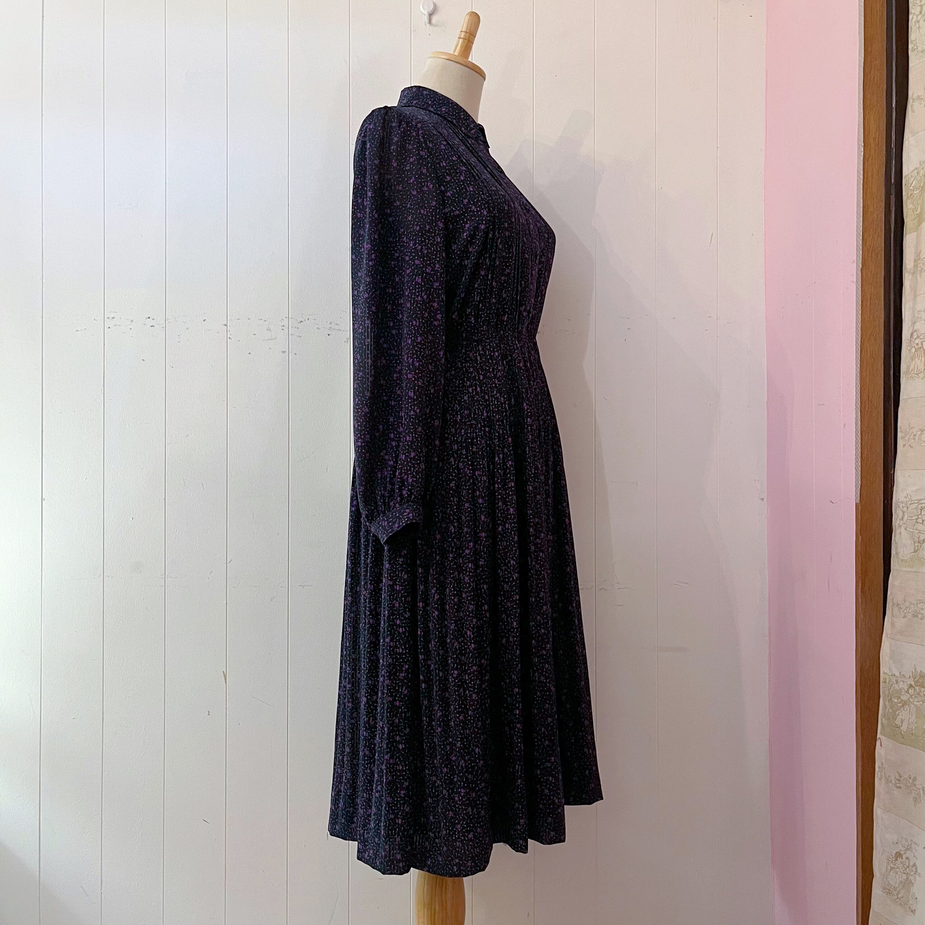purple heart dot pleats one-piece