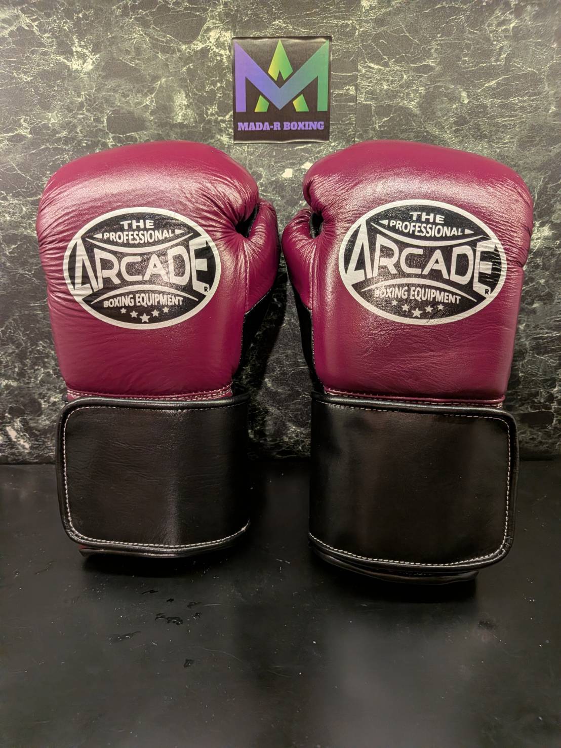 メイウェザーミット専用ミット ピンク×ブラック | MADA-R ＆ ARCADE JAPAN