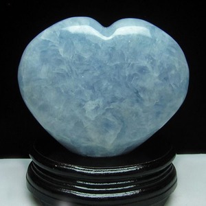 1Kg ブルーカルサイト ハート置物 台座付属 155-136