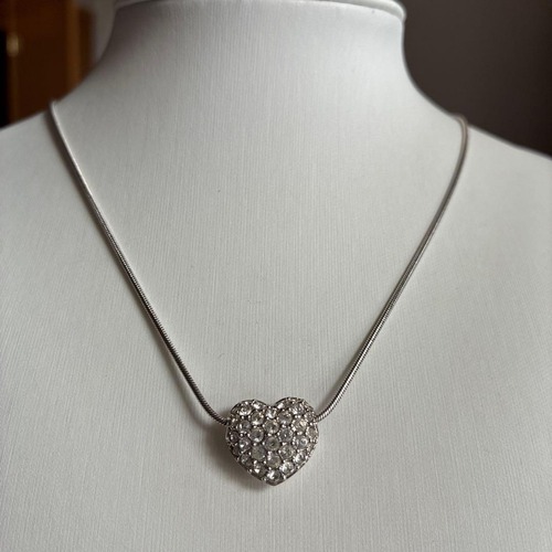 SWAROVSKI ハート　ネックレス　#745