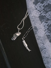 Jelly Fish/ BABY ANCHOVY NECKLACE
