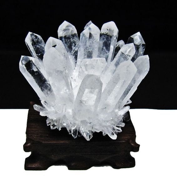 水晶 クラスター 水晶 原石 台座付属 一点物 182-8326