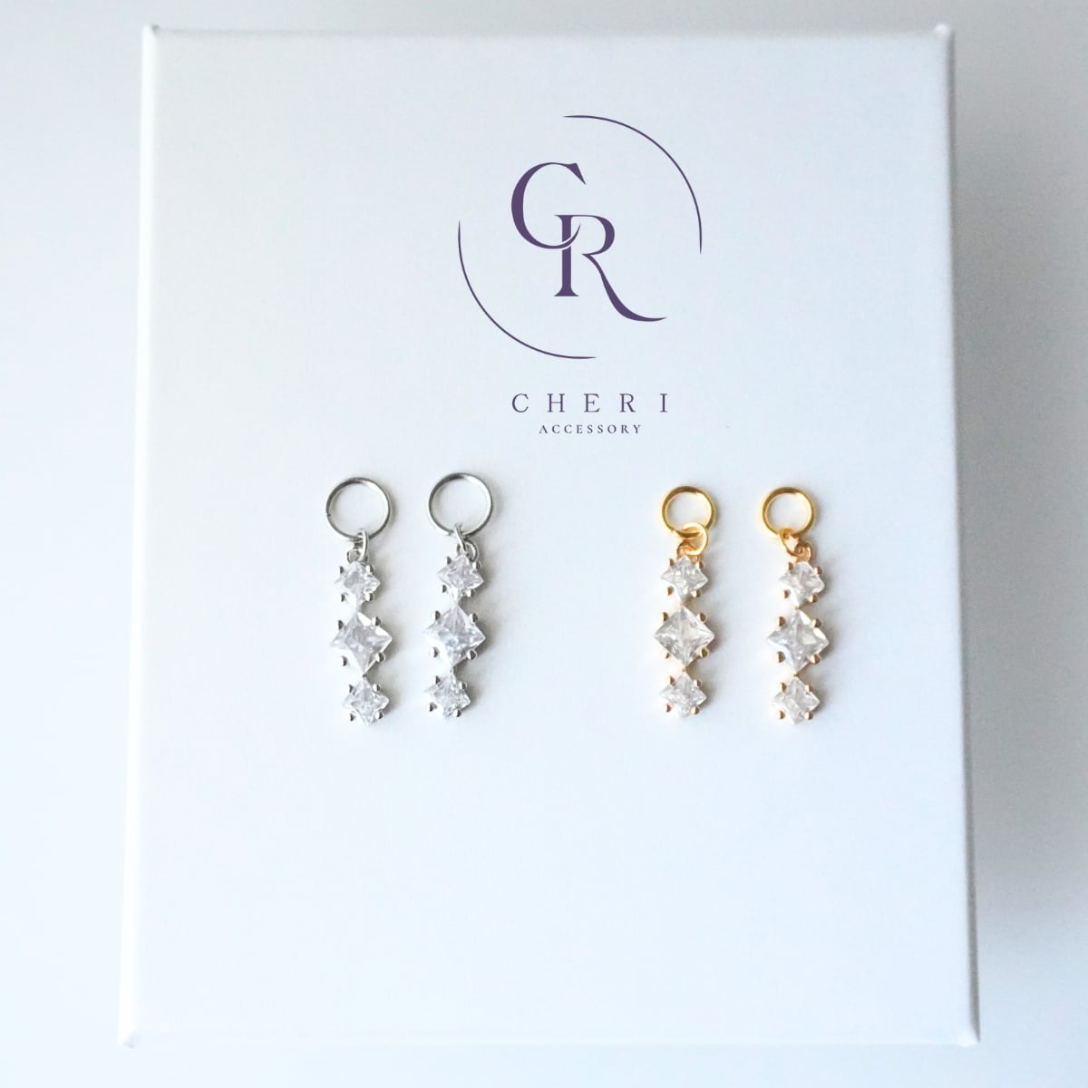 イヤリングチャーム キュービックジルコニア 枠留め 小さめ 華奢 デイリー オフィス 揺れる 結婚式 入学式 大人