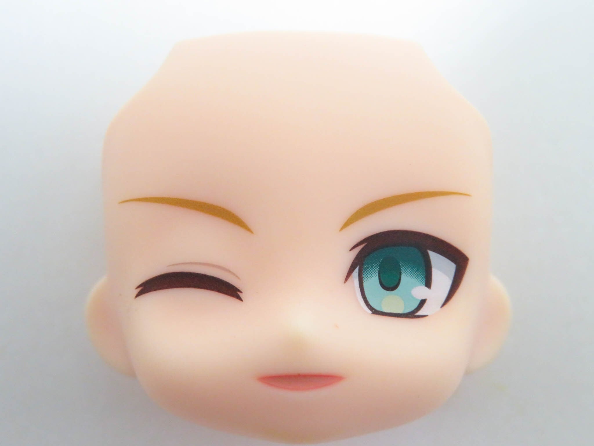 再入荷(A−ランク)【1051】 セイバー(プロト)WRVer. 顔パーツ ウインク顔 ねんどろいど