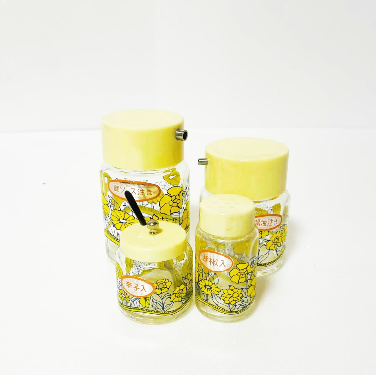 昭和レトロ 調味料入れセット 花柄 ガラス製 4セット | 六感堂 －昭和