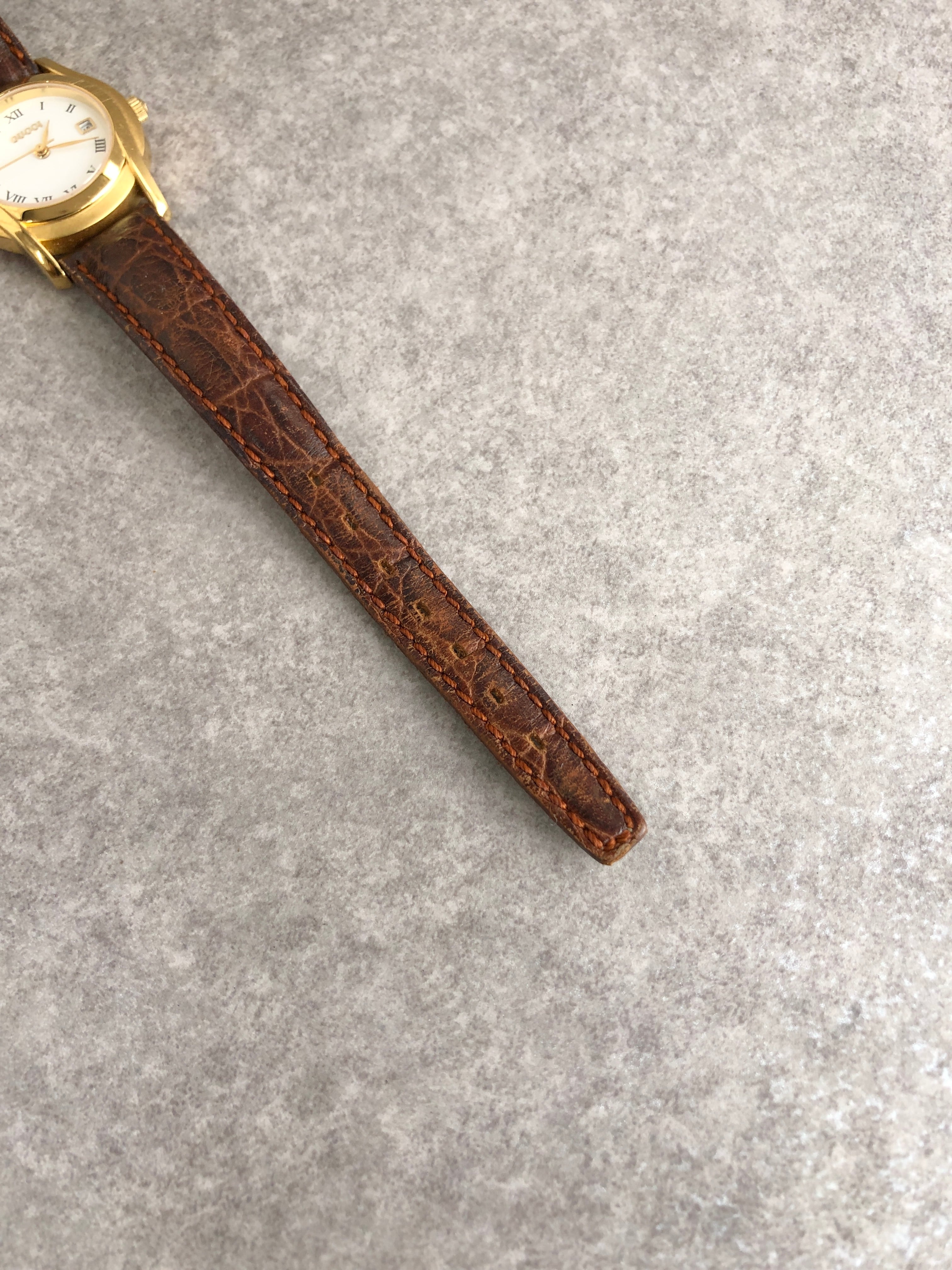 GUCCI グッチ 腕時計 ゴールド×ブラウン ローマ文字 ステンレス