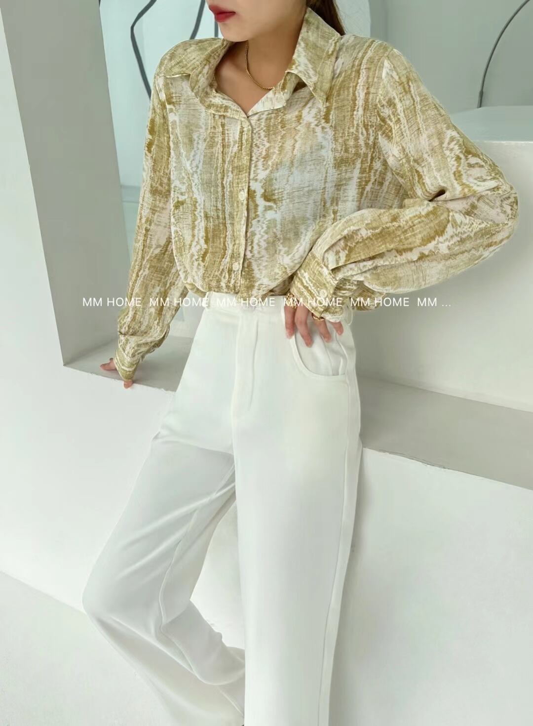 シースルー柄シャツ　AJ42441-820