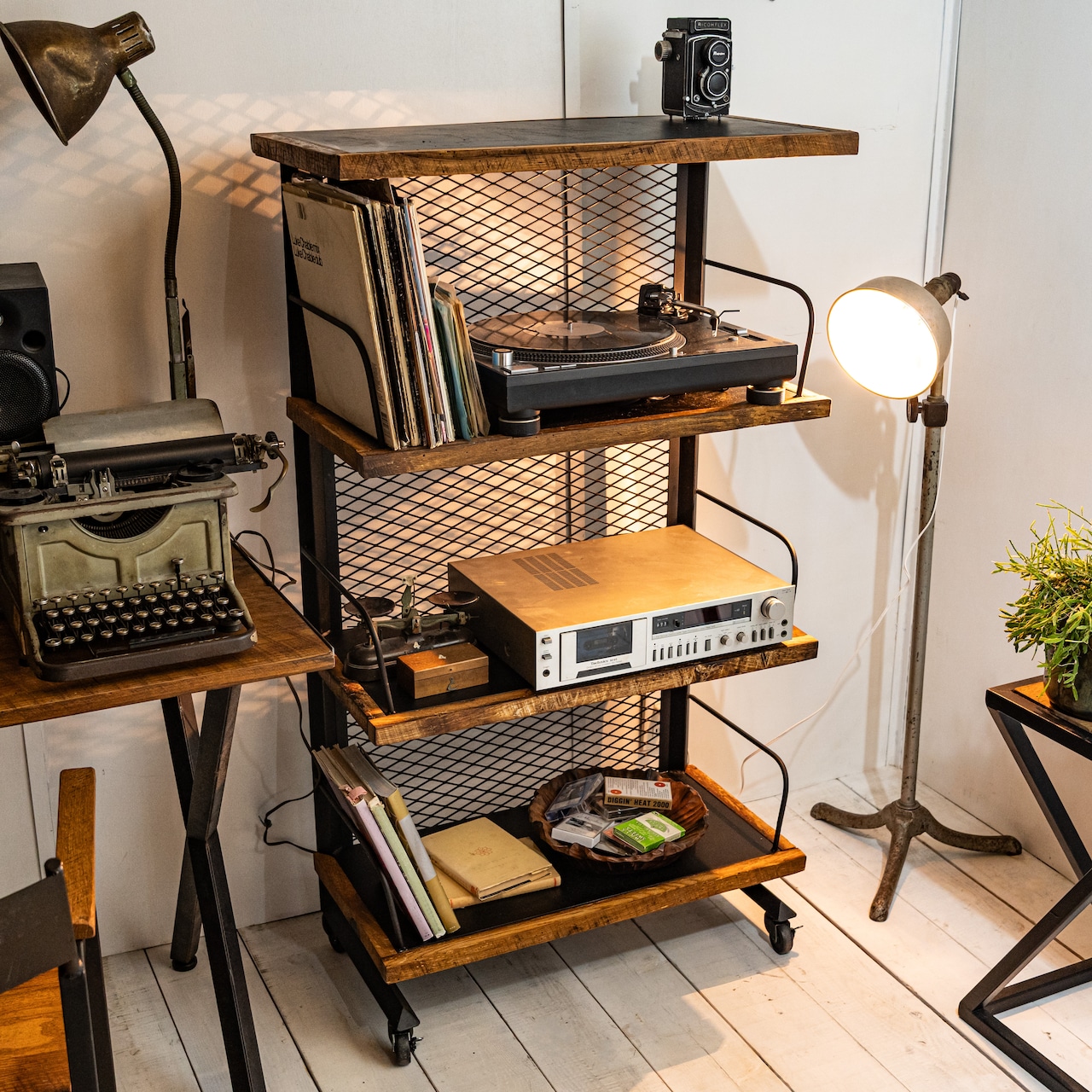 Black iron wagon GRUB