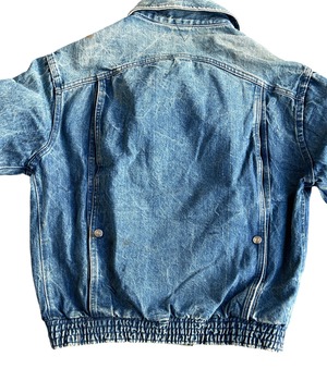 Vintage 90s Denim jacket -chemical wash-