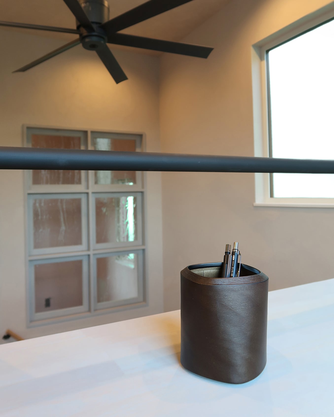 Pen Stand -Darkbrown- | BUNACO Shop