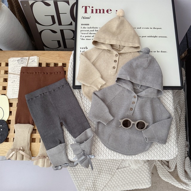 【BABY&KID】暖かい帽子付きセットアップ