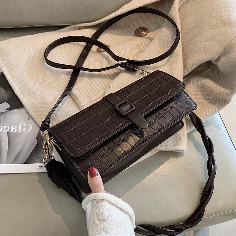 秋冬レトロスモールバッグメス2020ニューファッションオールマッチインメッセンジャースモールスクエアバッグネットレッドワンショルダー脇の下バッグ Tiancai_Wing_Bag85597953926