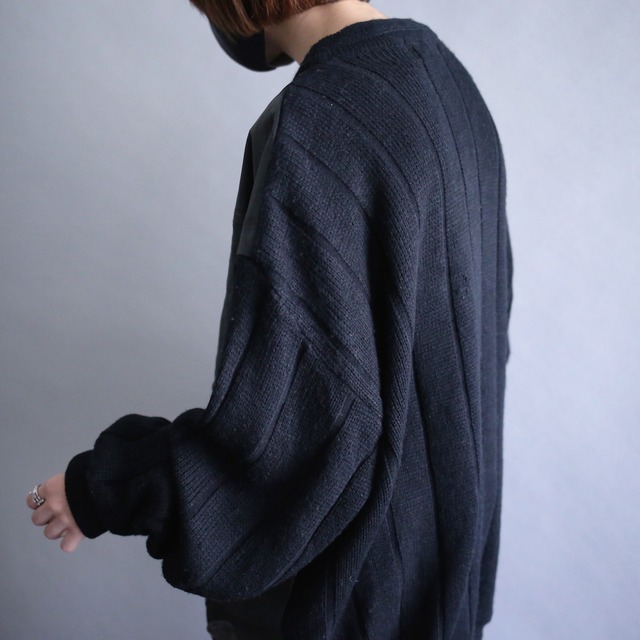 "ツキハギ" switching real leather loose silhouette mode knit sweater
