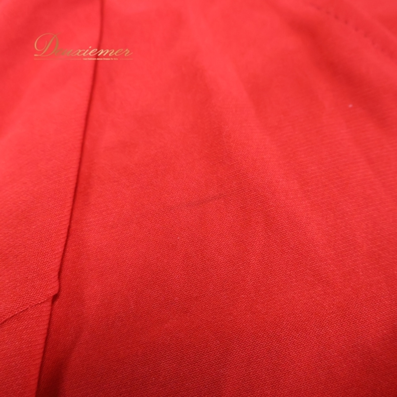 フラメンコ 衣装 トップス ブラウス レッド系 赤 黒 練習 レッスン 伸縮 ストレッチ 刺繍 花 鮮やか 華やか 上品 シンプル ダンス衣装 かわいい ステージ イベント フリル ブラック系