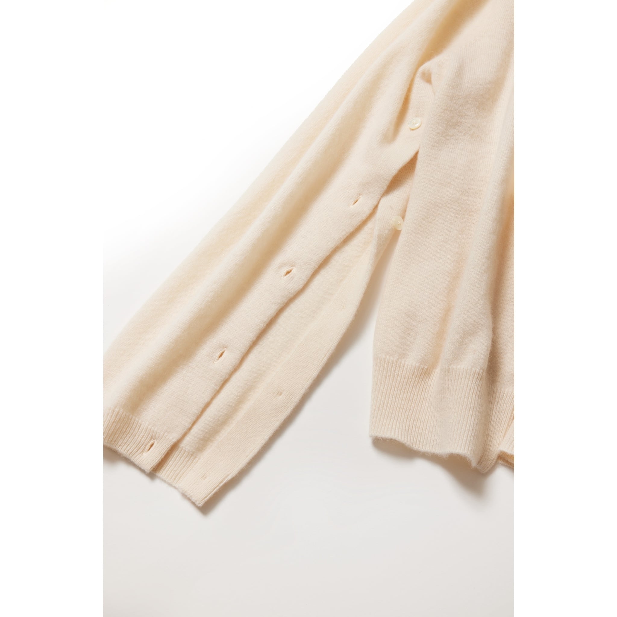 カシミヤ リボンケープカーディガン（2サイズ・4色展開） | cccmalie