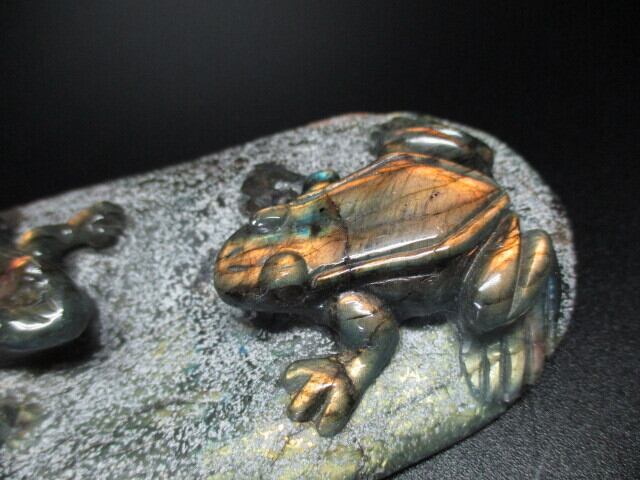 【送料無料】【高品質】ラブラドライト2匹カエル　no.3