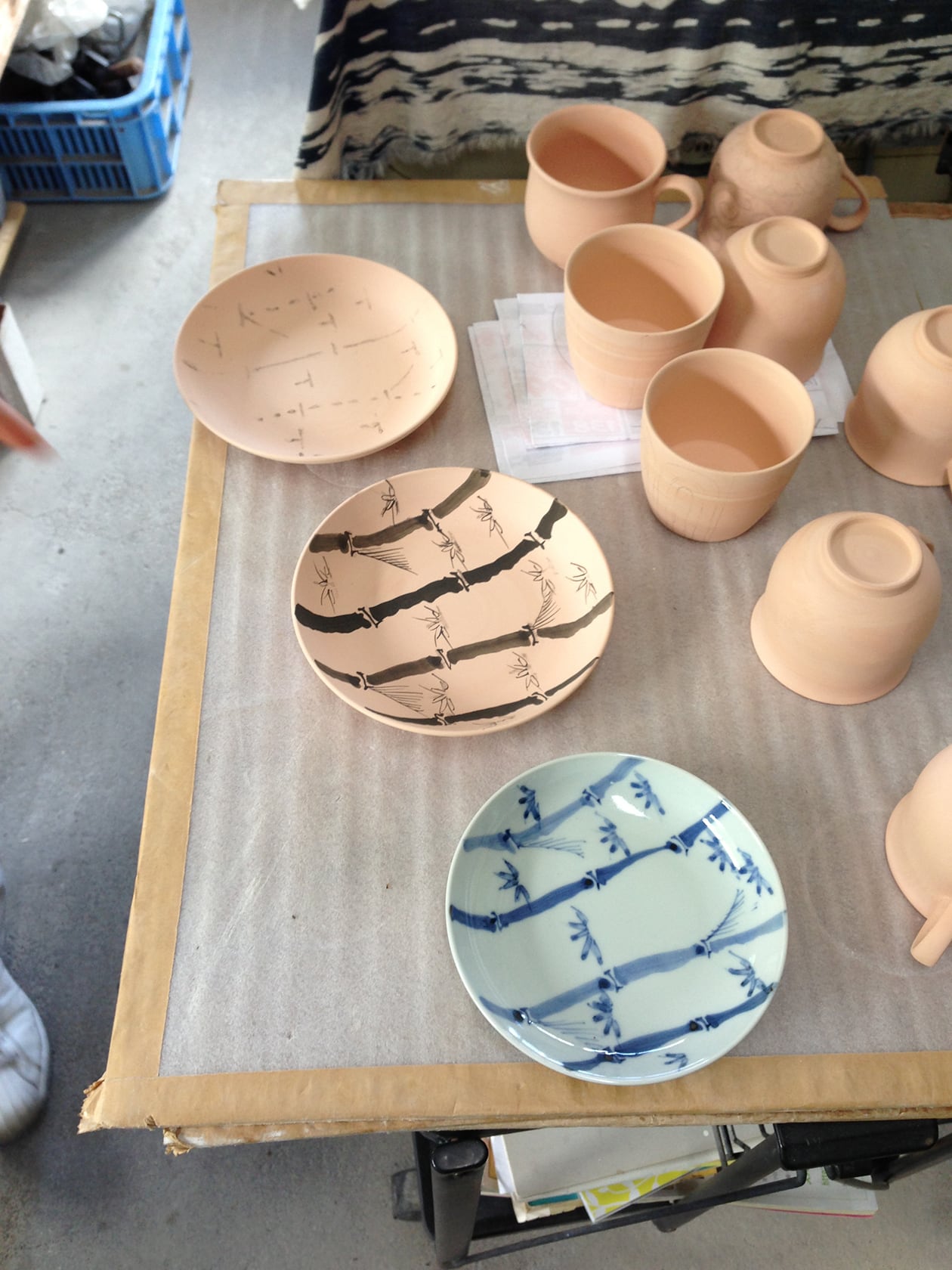 有田焼等の数種類の皿 取り皿にちょうど良い直径14cmのお皿。有田焼はしっかり強度があり