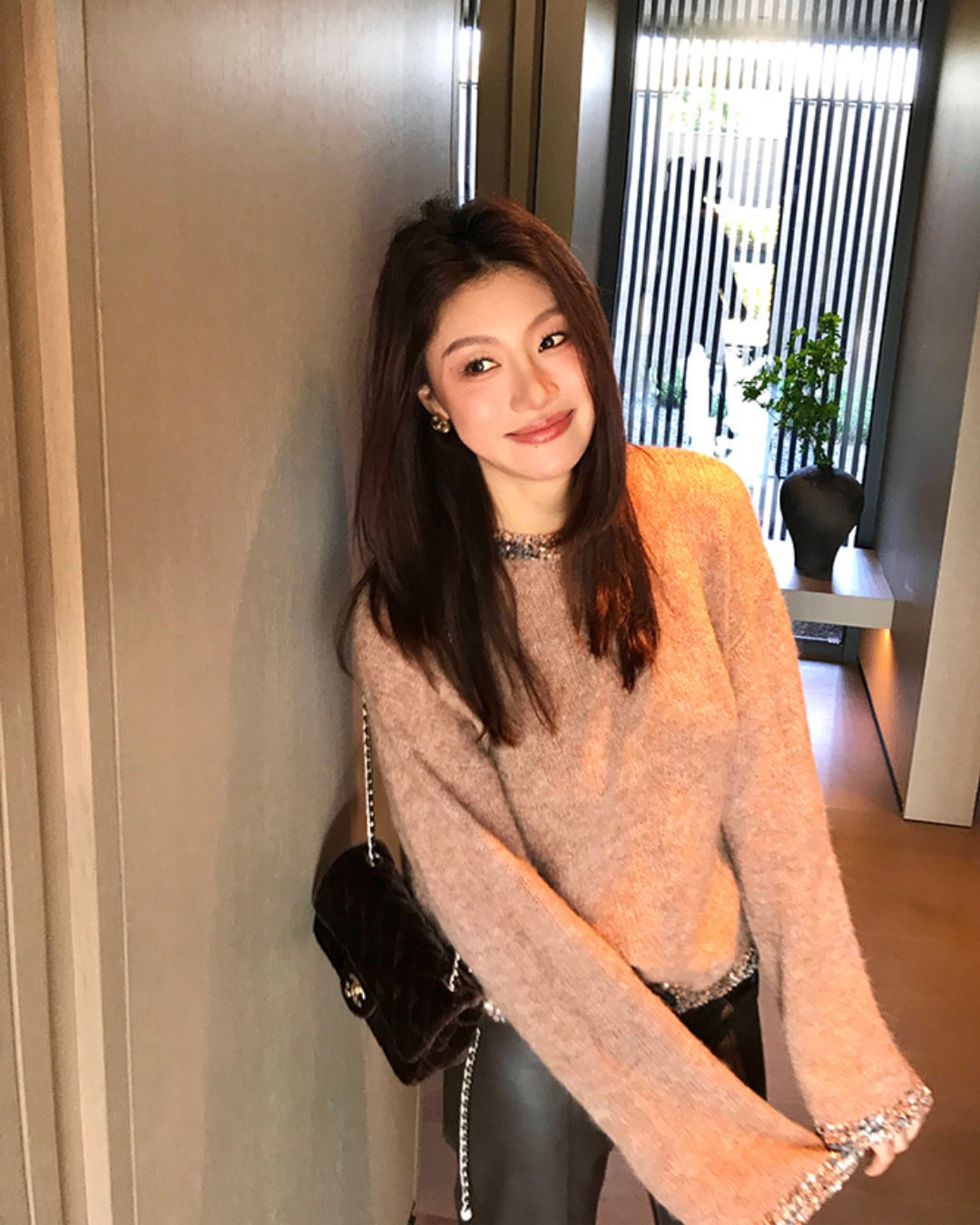 ツイードパイピングニット A25218