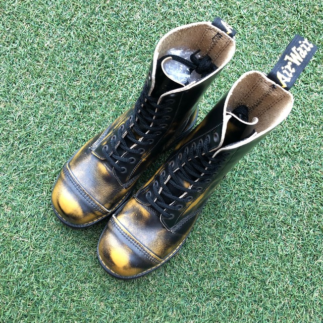 イングランド製！ Dr.Martens ドクターマーチン スチールトゥ10ホール 
