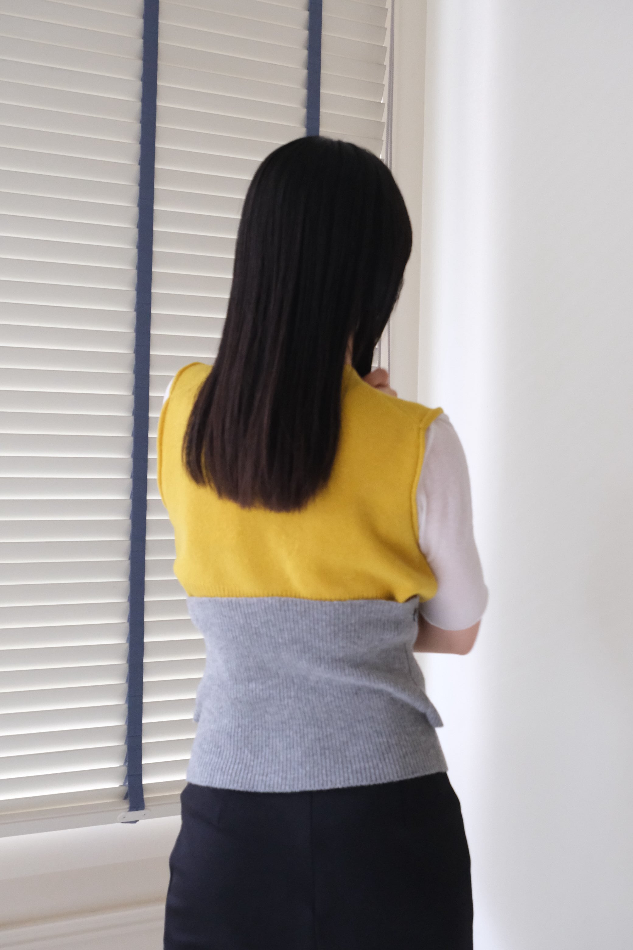 KAYLE】WOOL KNIT VEST WAIST WARMER SET | theour