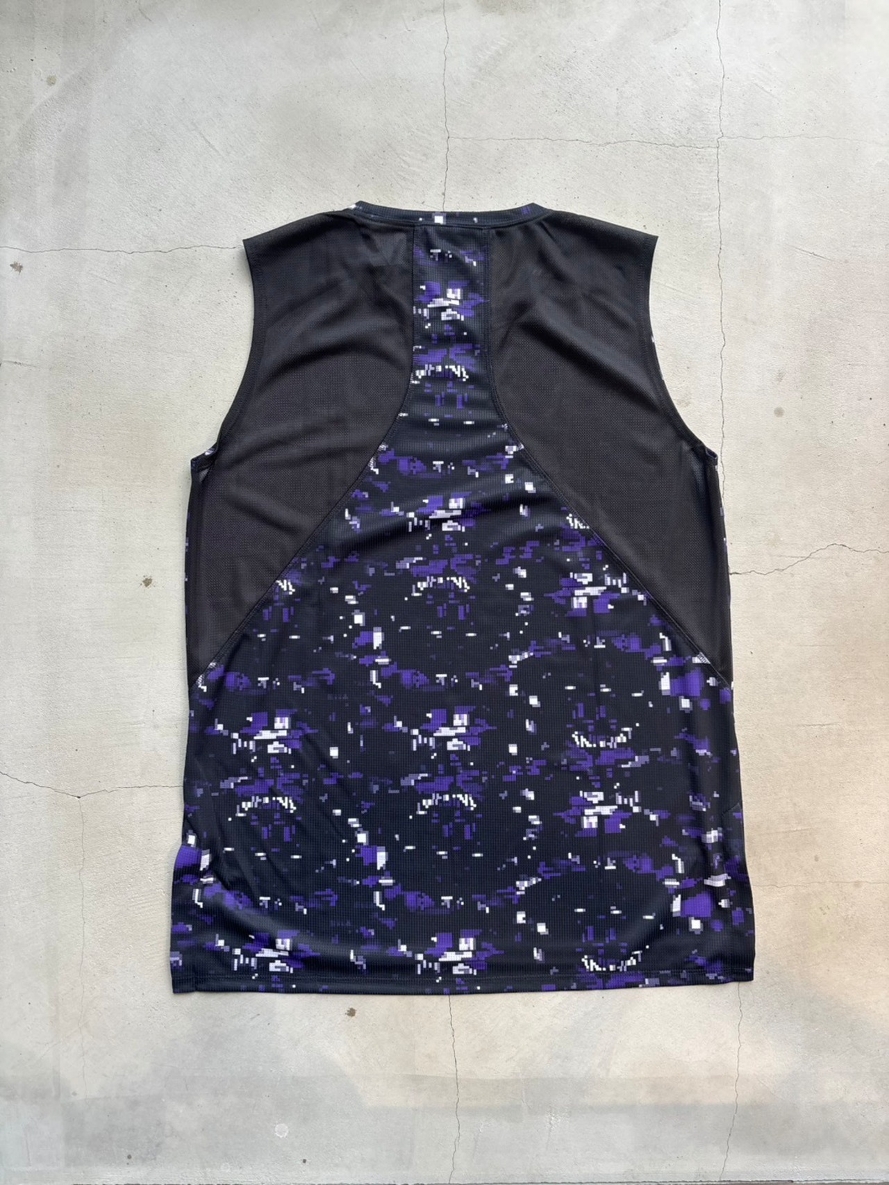 NIGHTCAMO SLEEVELESS - CONNECTED EXCLUSIVE